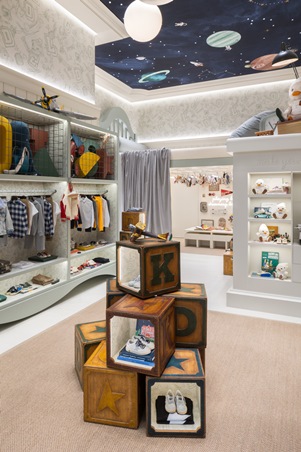أطفالكِ على موعد مع تجربة لعب مرحة داخل أول متجر Golden Goose في دبي